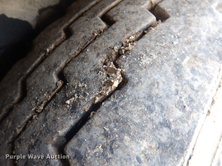 image for item FF9121 1992 Johnston Vanguard V3000SP street sweeper