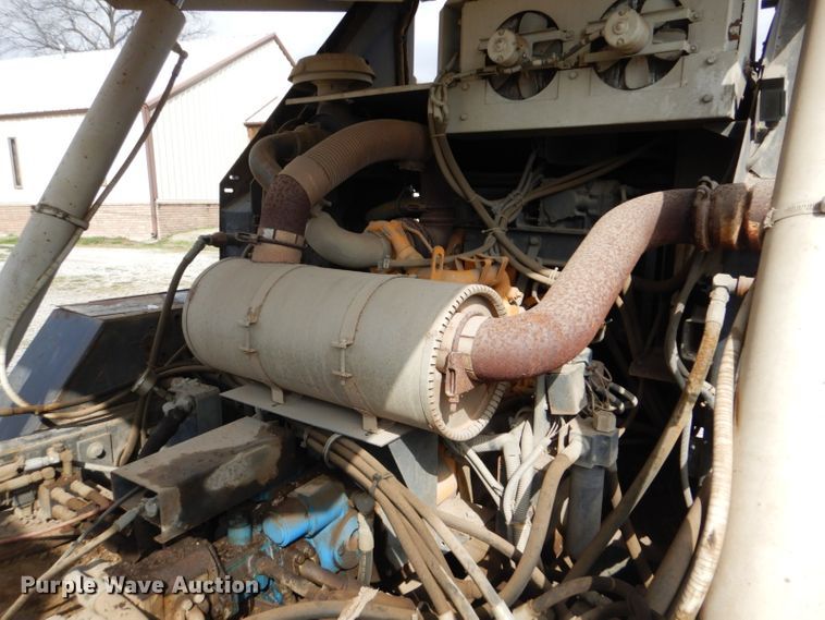 image for item FF9121 1992 Johnston Vanguard V3000SP street sweeper