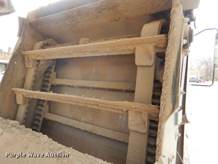 image for item FF9121 1992 Johnston Vanguard V3000SP street sweeper