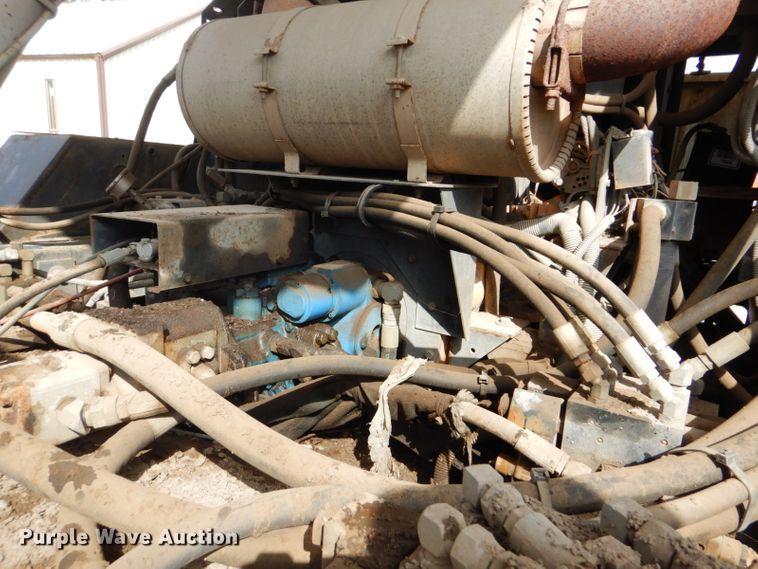 image for item FF9121 1992 Johnston Vanguard V3000SP street sweeper