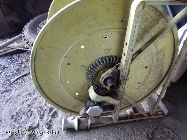 image for item FF9122 (3) hose reels