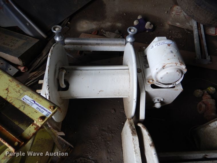 image for item FF9122 (3) hose reels