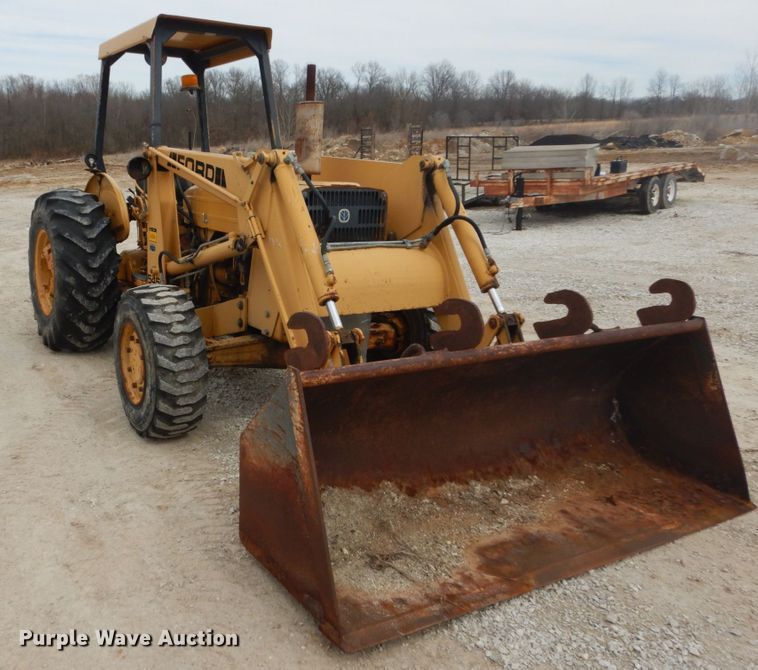 image for item GB9813 Ford 545D industrial tractor