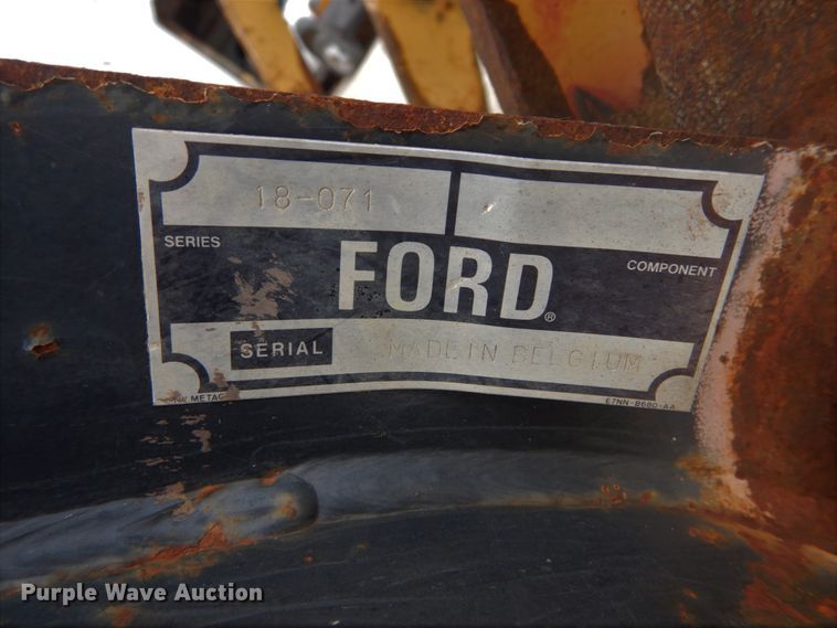 image for item GB9813 Ford 545D industrial tractor