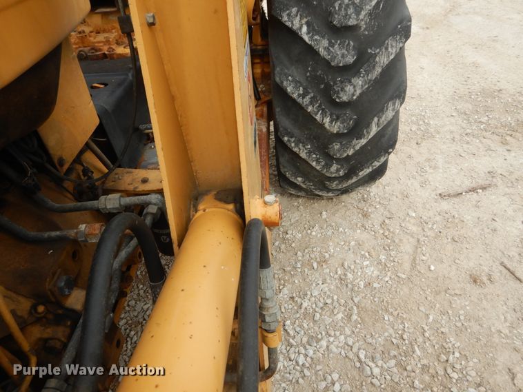 image for item GB9813 Ford 545D industrial tractor