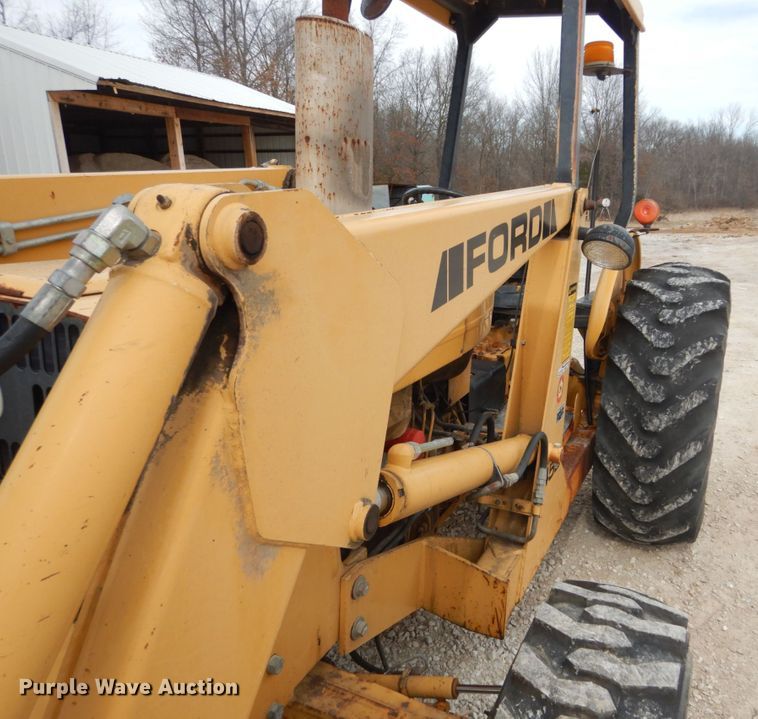 image for item GB9813 Ford 545D industrial tractor