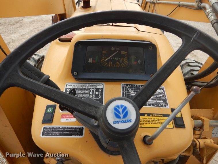 image for item GB9813 Ford 545D industrial tractor