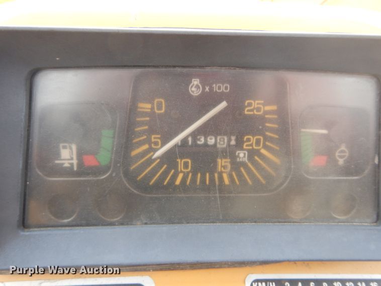 image for item GB9813 Ford 545D industrial tractor