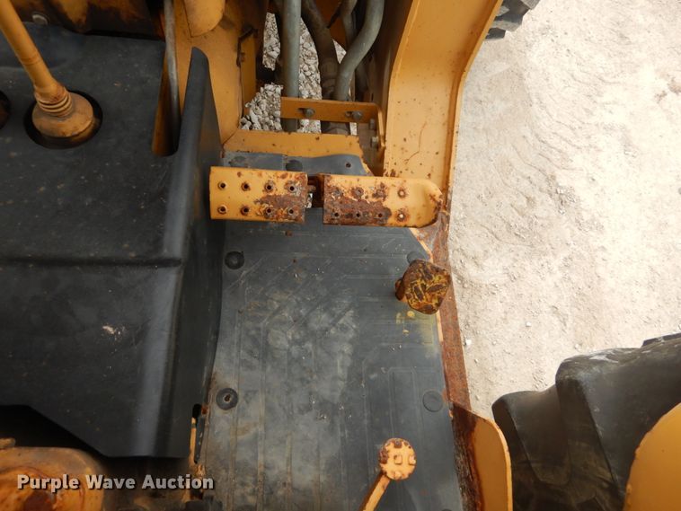 image for item GB9813 Ford 545D industrial tractor