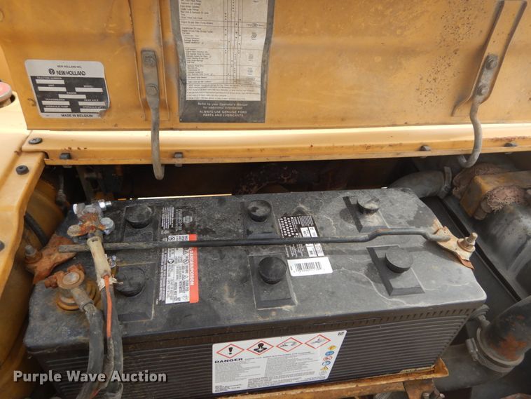 image for item GB9813 Ford 545D industrial tractor