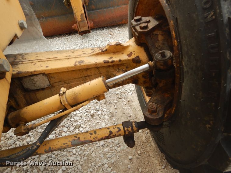 image for item GB9813 Ford 545D industrial tractor