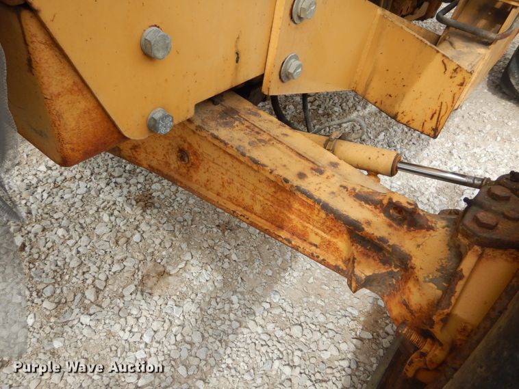 image for item GB9813 Ford 545D industrial tractor