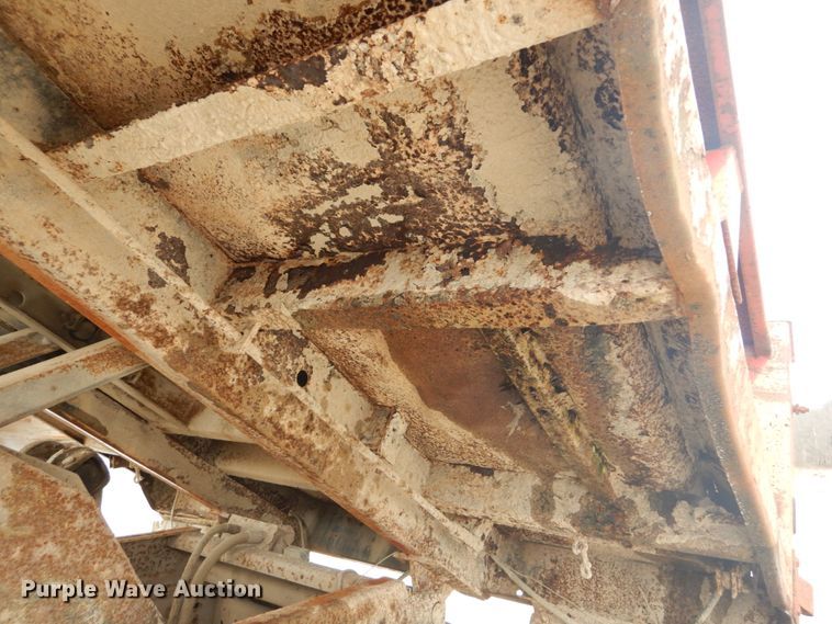 image for item GB9814 1988 Ford F800 dump truck