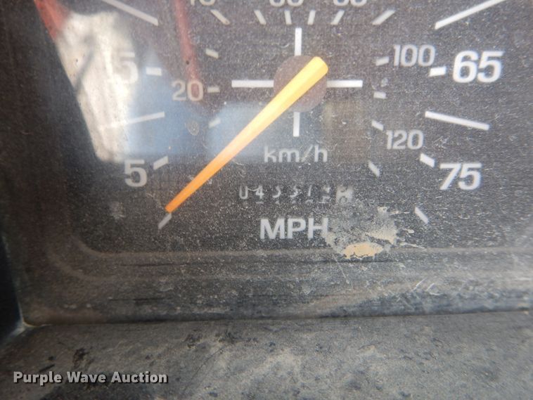 image for item GB9814 1988 Ford F800 dump truck