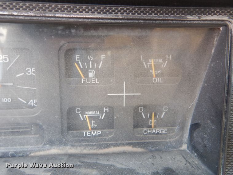 image for item GB9814 1988 Ford F800 dump truck