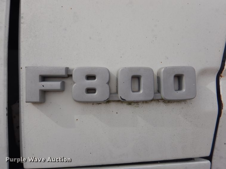 image for item GB9814 1988 Ford F800 dump truck