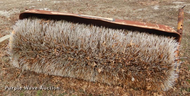 image for item GB9815 MB sweeper