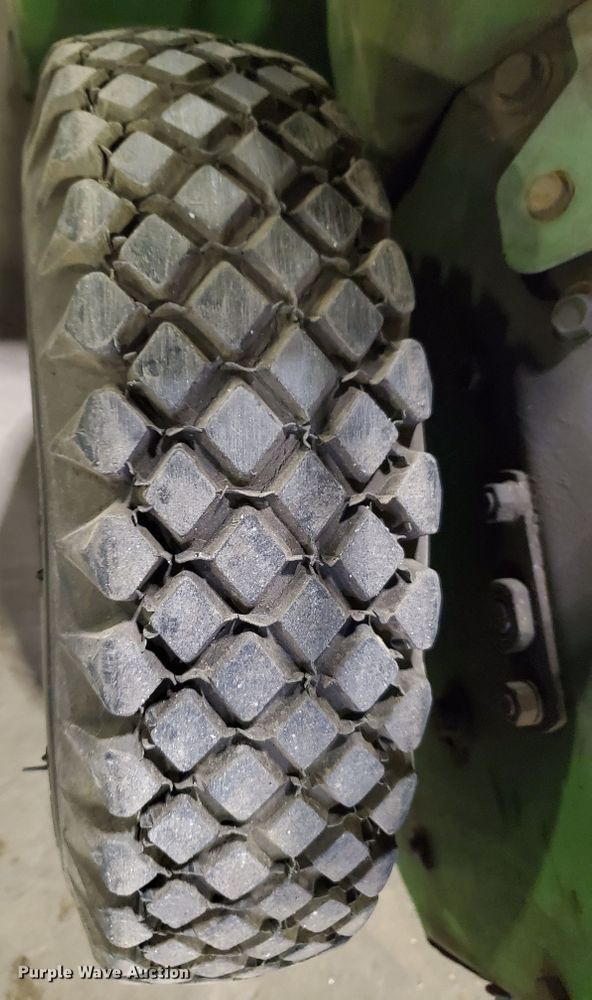 image for item GB9817 (2) John Deere snow blowers