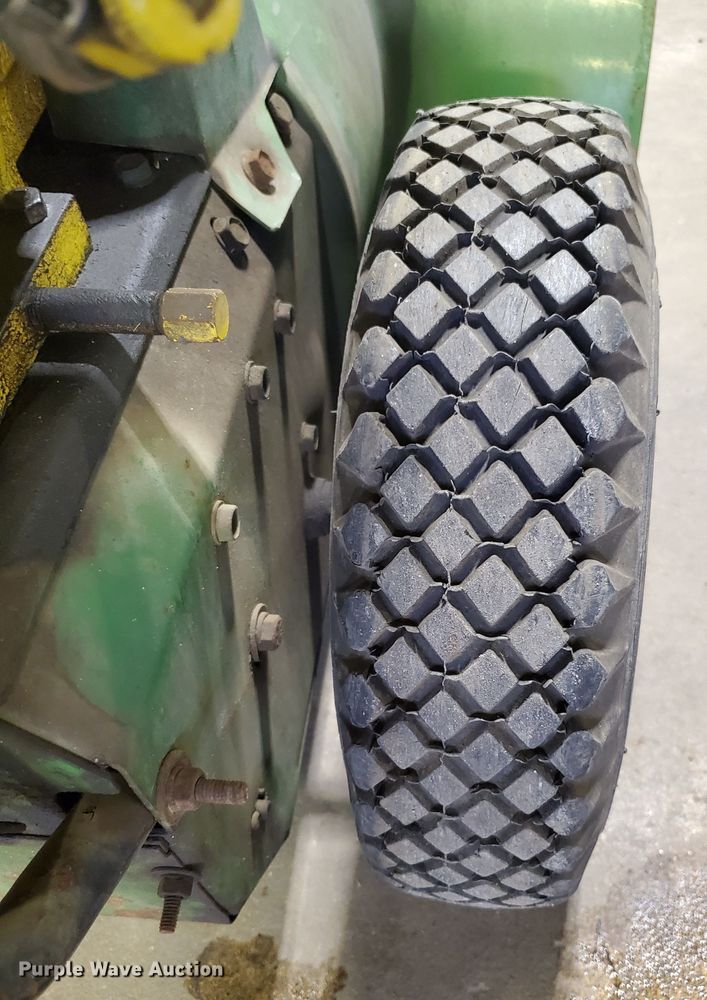 image for item GB9817 (2) John Deere snow blowers