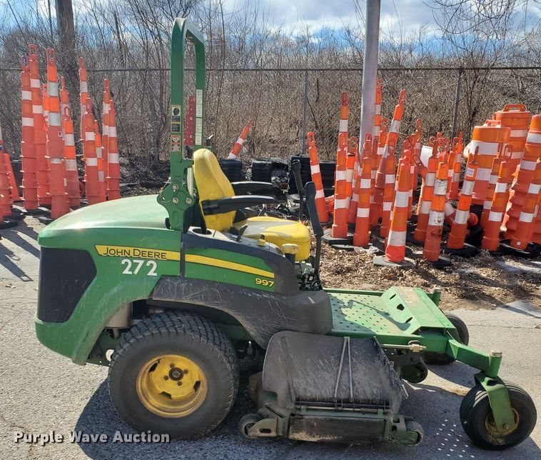 image for item GB9821 2011 John Deere 997 ZTR lawn mower