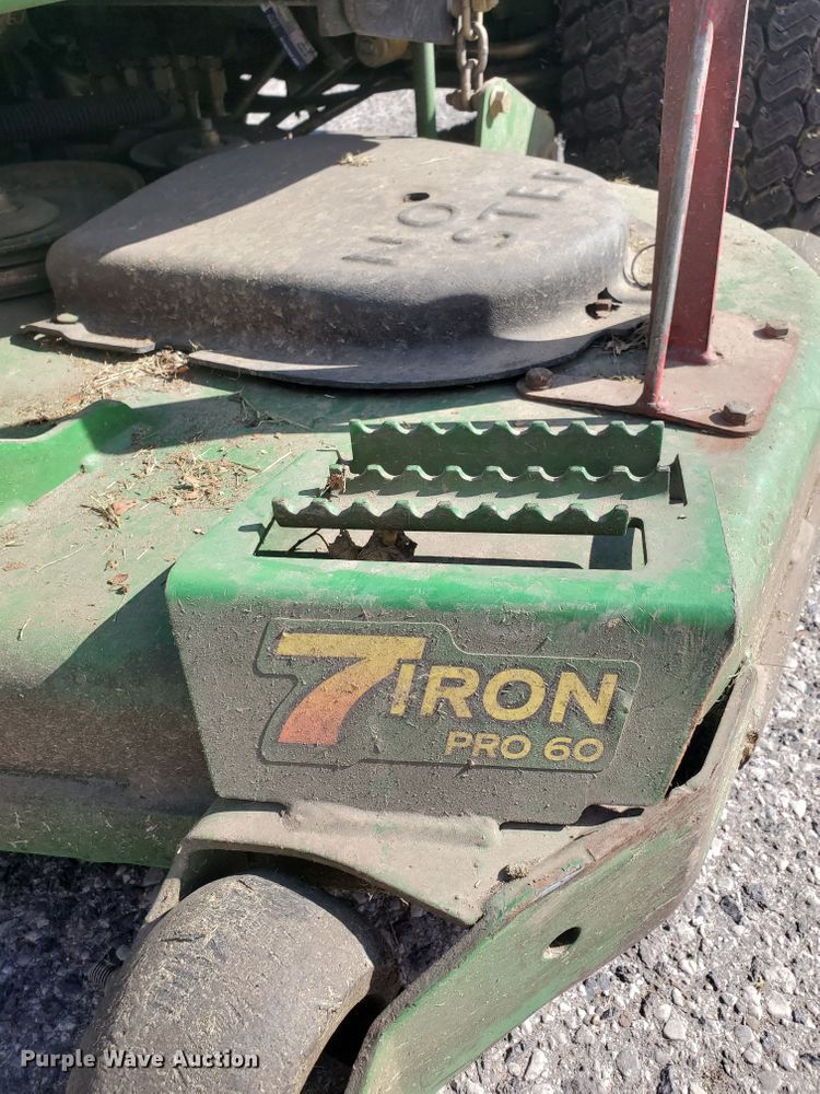 image for item GB9821 2011 John Deere 997 ZTR lawn mower