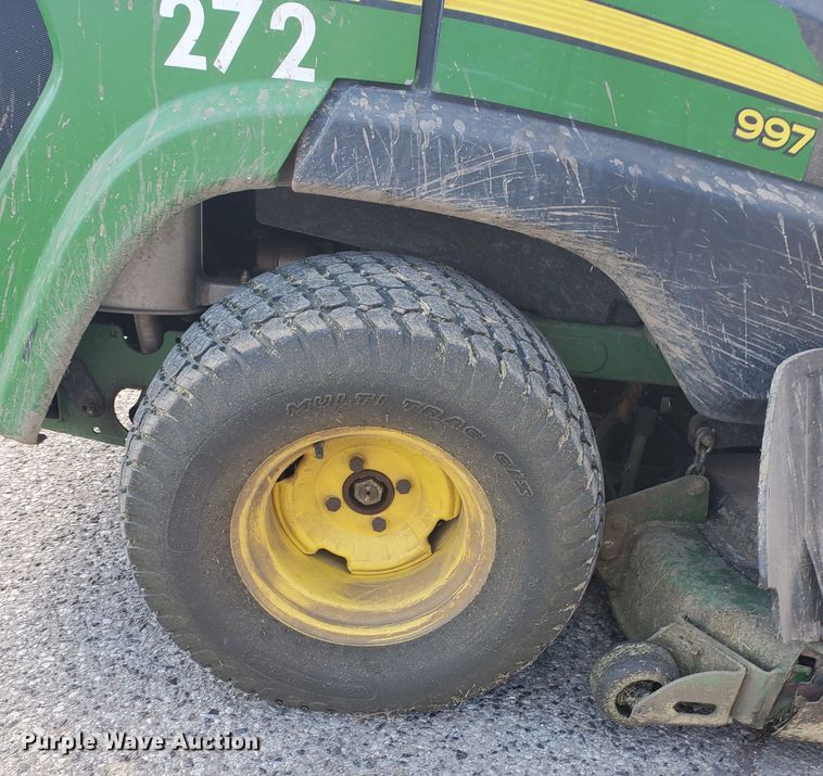 image for item GB9821 2011 John Deere 997 ZTR lawn mower