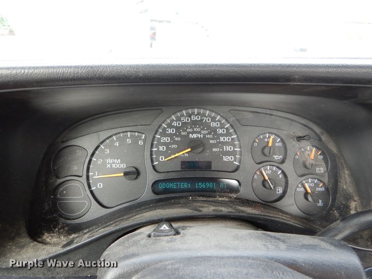 image for item GB9839 2005 Chevrolet Silverado 1500 pickup truck