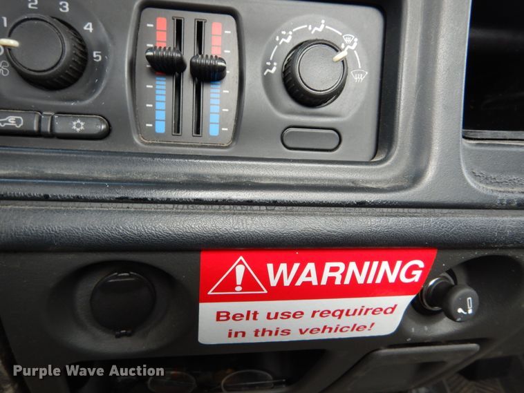 image for item GB9839 2005 Chevrolet Silverado 1500 pickup truck