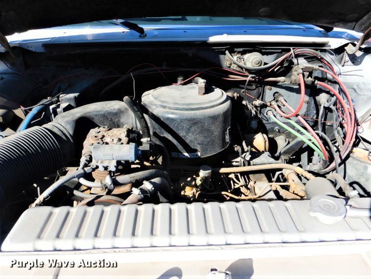 image for item GD9089 1987 Ford F7000 utility truck