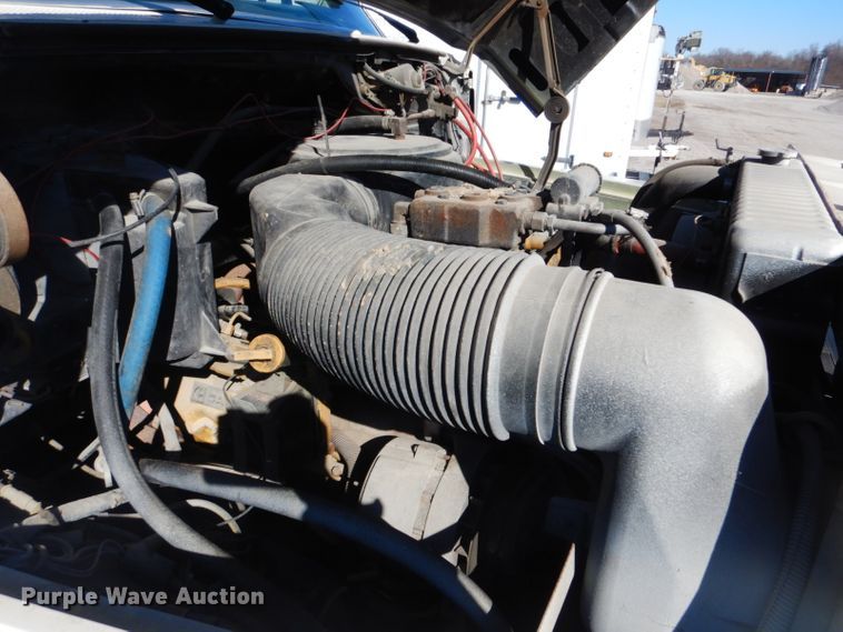 image for item GD9089 1987 Ford F7000 utility truck