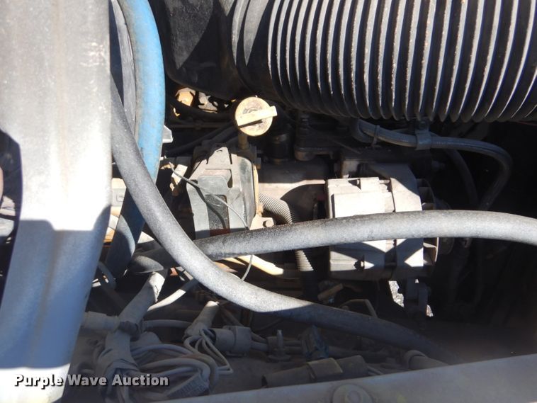 image for item GD9089 1987 Ford F7000 utility truck