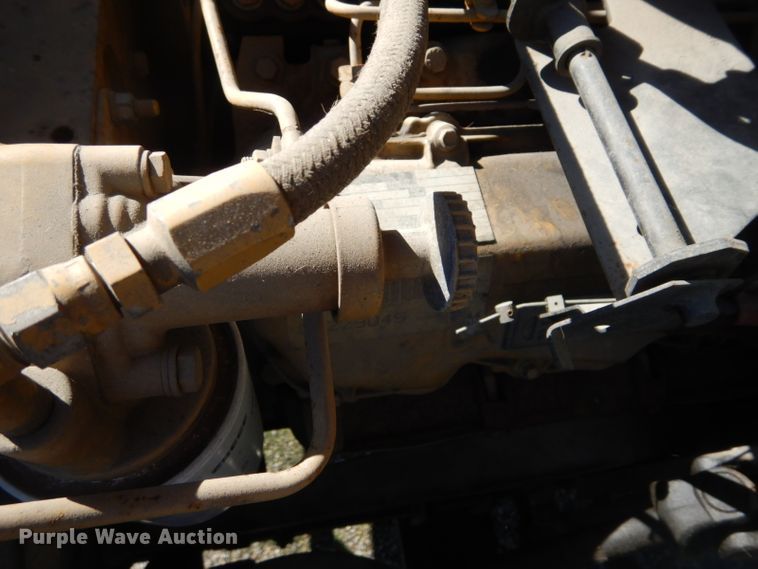 image for item GD9089 1987 Ford F7000 utility truck