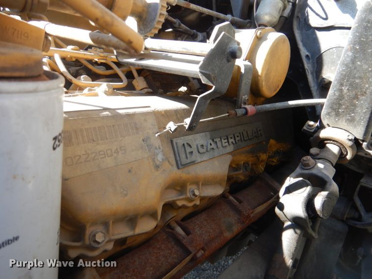 image for item GD9089 1987 Ford F7000 utility truck