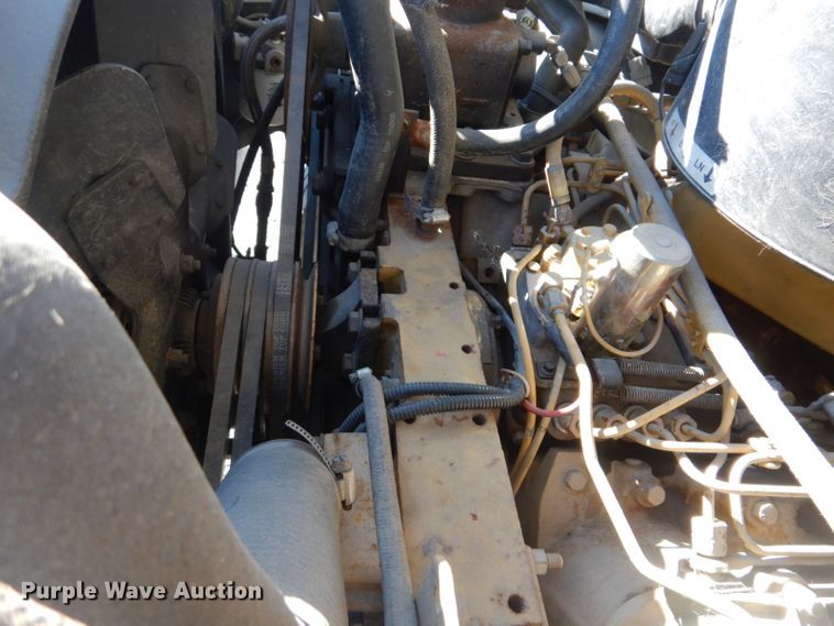 image for item GD9089 1987 Ford F7000 utility truck