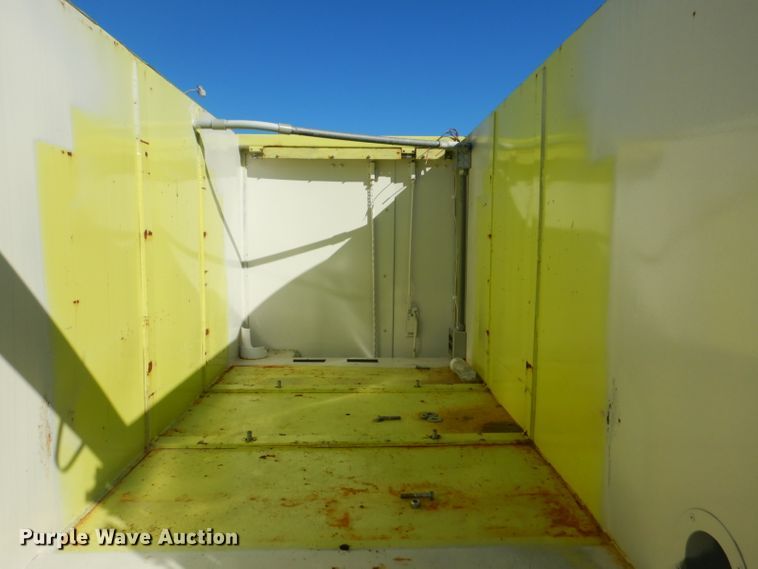 image for item GD9089 1987 Ford F7000 utility truck