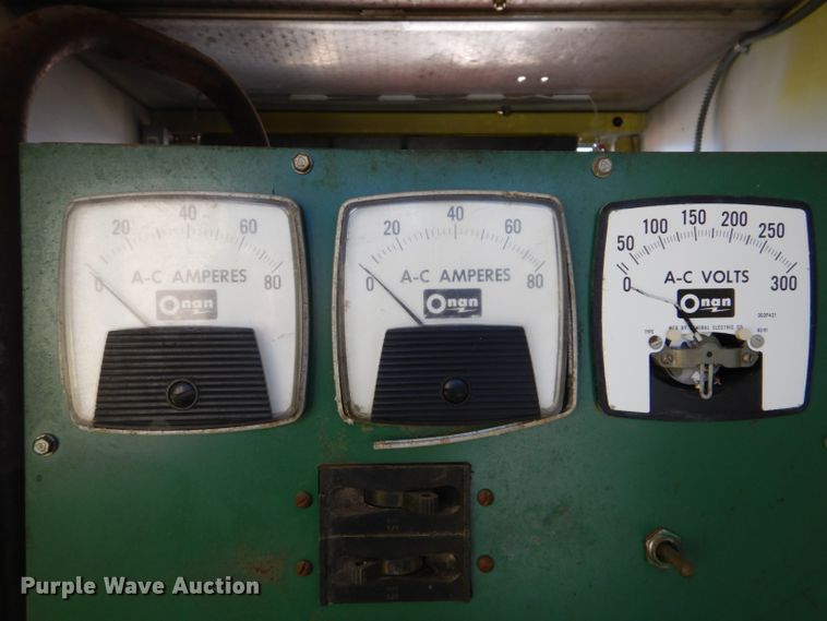 image for item GD9089 1987 Ford F7000 utility truck