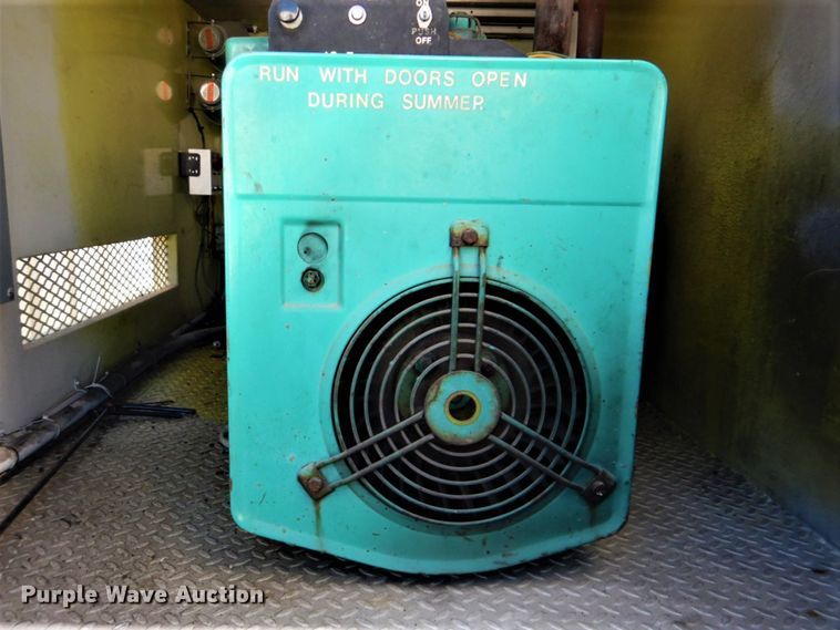 image for item GD9089 1987 Ford F7000 utility truck