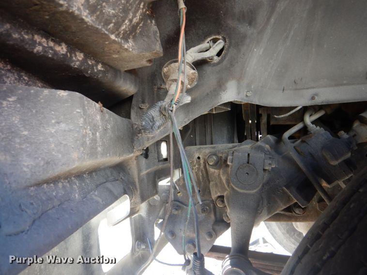 image for item GD9089 1987 Ford F7000 utility truck