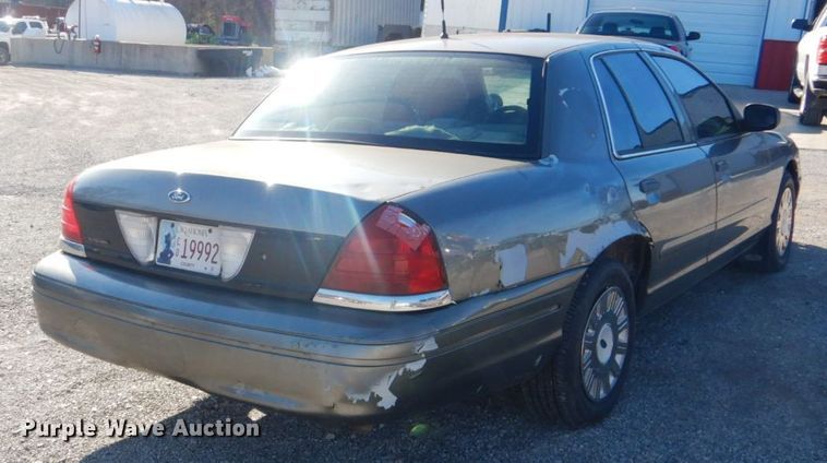 image for item GD9091 2003 Ford Crown Victoria Police Interceptor