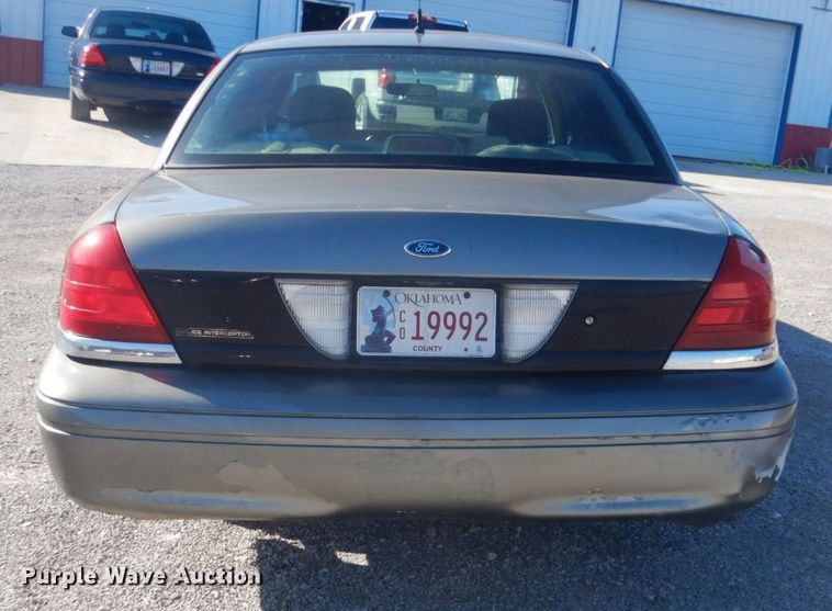 image for item GD9091 2003 Ford Crown Victoria Police Interceptor