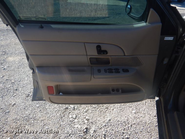 image for item GD9091 2003 Ford Crown Victoria Police Interceptor