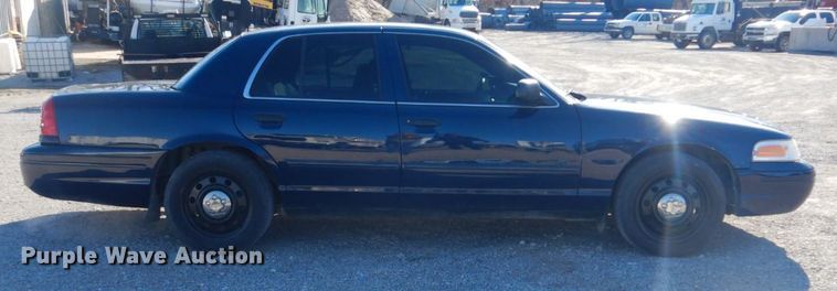 image for item GD9093 2009 Ford Crown Victoria Police Interceptor