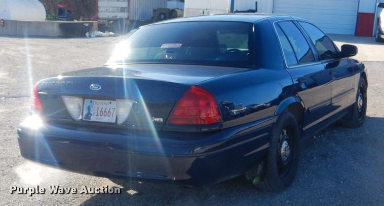image for item GD9093 2009 Ford Crown Victoria Police Interceptor