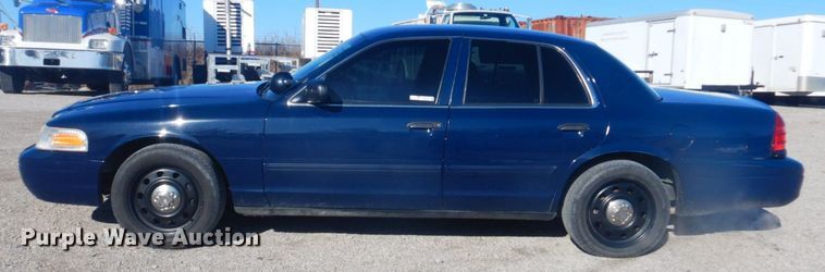 image for item GD9093 2009 Ford Crown Victoria Police Interceptor