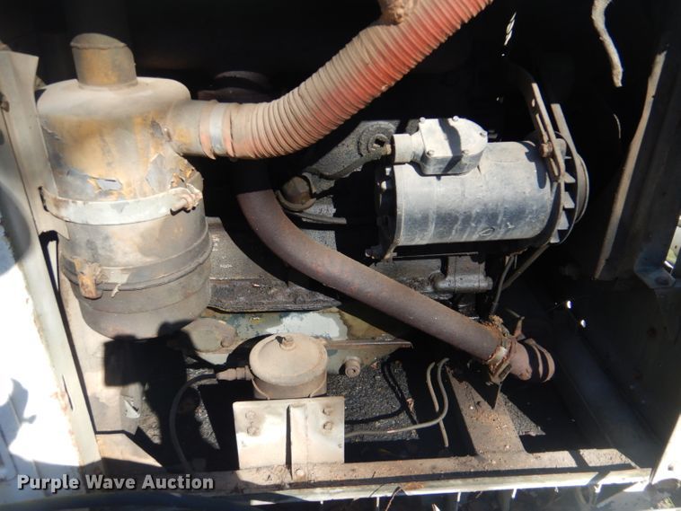 image for item GD9095 1976 Libby Welding Co. MB5A light plant