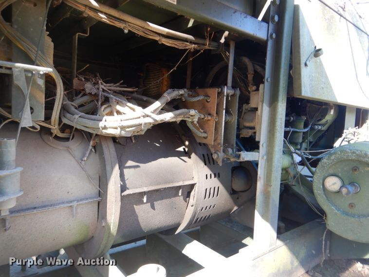 image for item GD9099 1992 Hobart Brothers generator