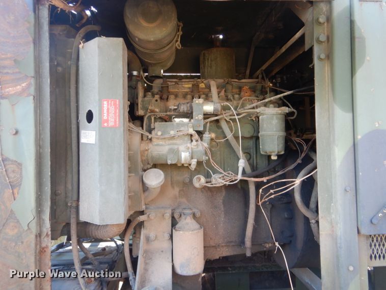 image for item GD9099 1992 Hobart Brothers generator