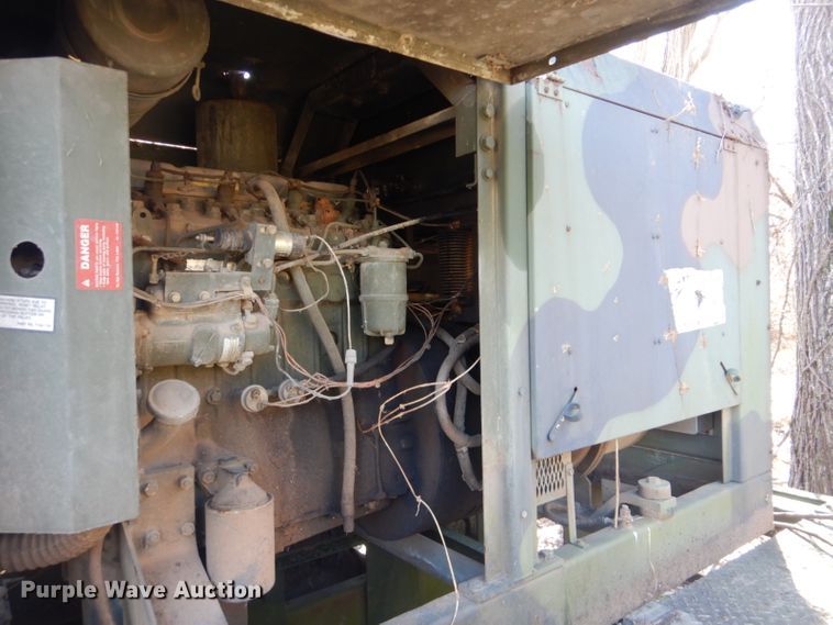 image for item GD9099 1992 Hobart Brothers generator