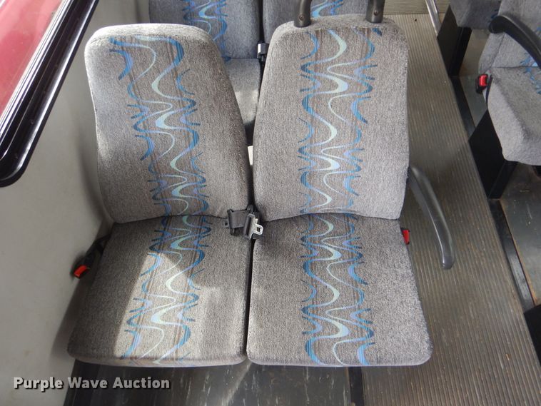 image for item GD9173 2008 Ford Econoline E450 shuttle bus