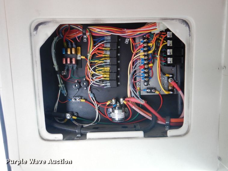 image for item GD9173 2008 Ford Econoline E450 shuttle bus